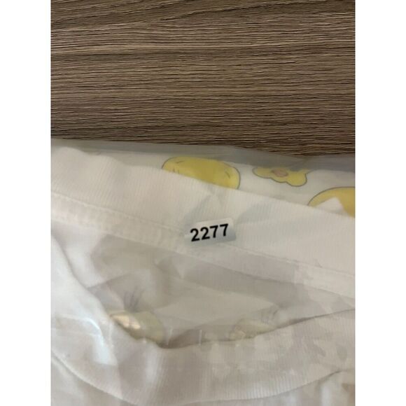 Vtg 90's Looney Tunes Tweety Bird AOP T-Shirt Short Sleeve Sz L/XL* - Picture 9 of 9